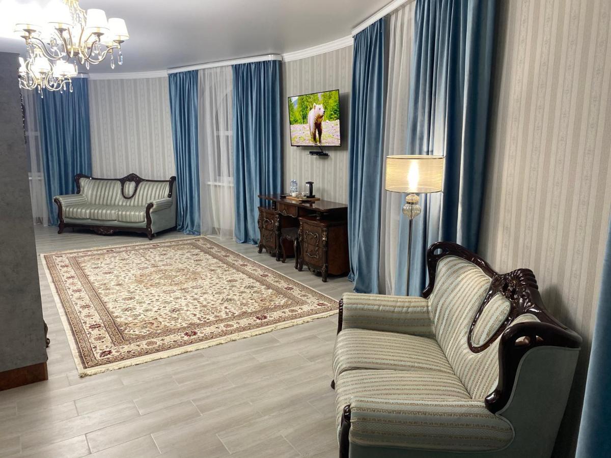 Hotel Astam คอสตาเนย์ ภายนอก รูปภาพ